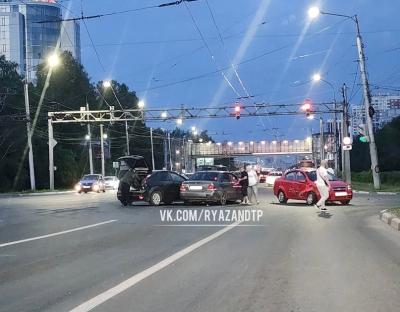 На Московском шоссе в Рязани случилась массовая авария